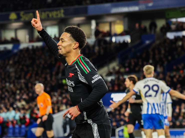 Nwaneri esulta dopo un gol
