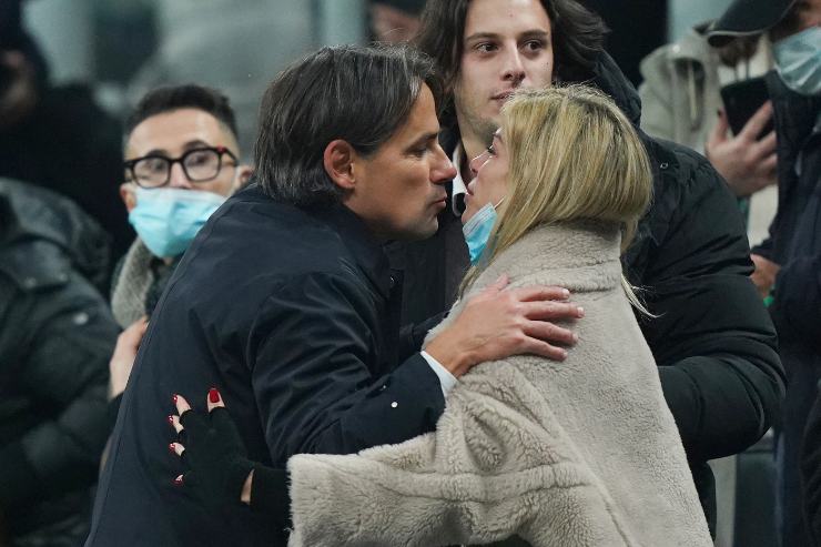 Inzaghi bacia sua moglie