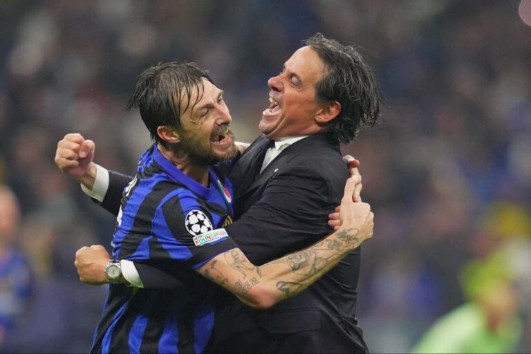 Inzaghi Acerbi abbraccio