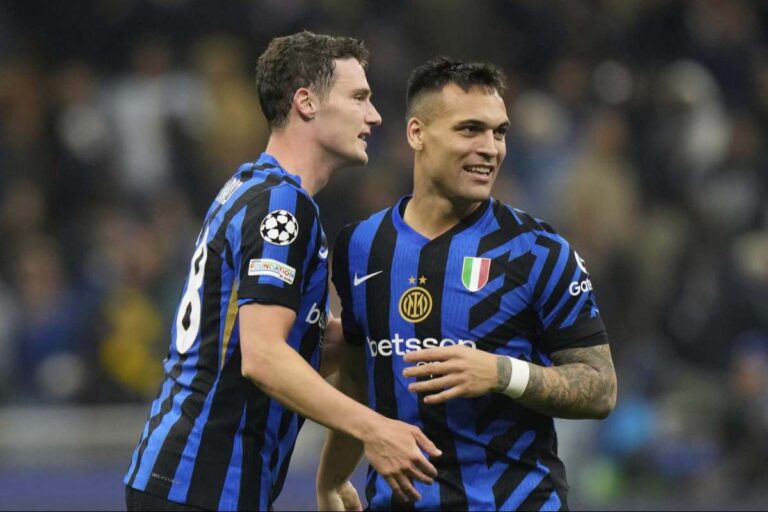 Lautaro e Pavard esultano