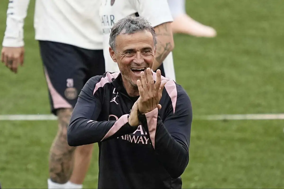 Luis Enrique sorridente
