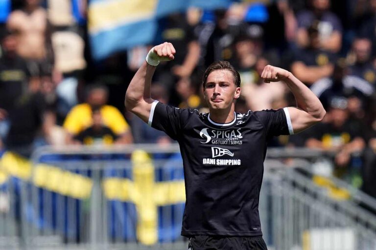 La Serie A piomba su Pio Esposito