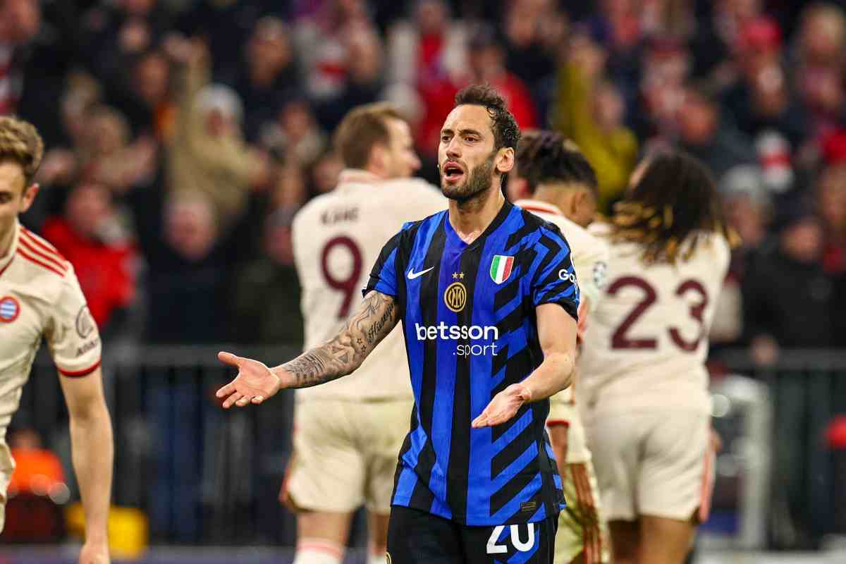 Calhanoglu in primo piano contro il Bayern