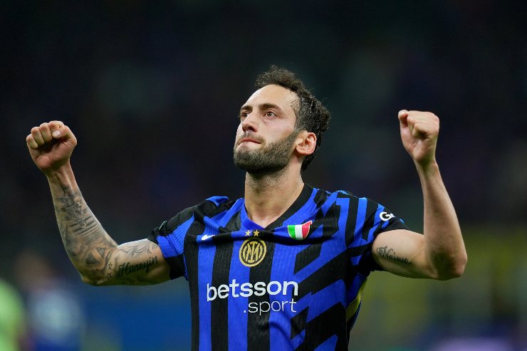 Calhanoglu esultanza