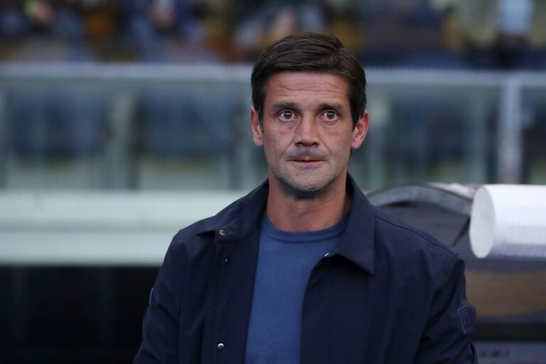 Chivu serio