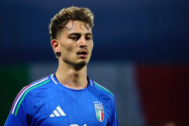 Chivu spiega la scelta di Sebastiano Esposito