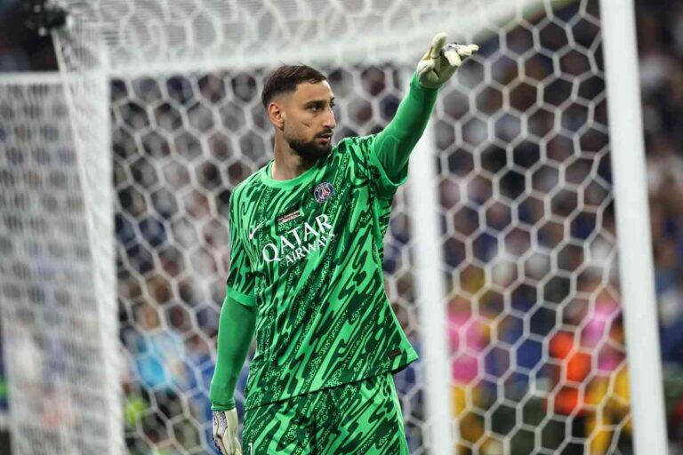 Donnarumma in porta