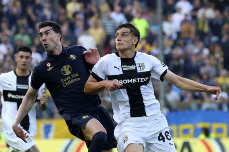 Leoni su Vlahovic