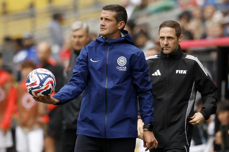 Chivu in panchina