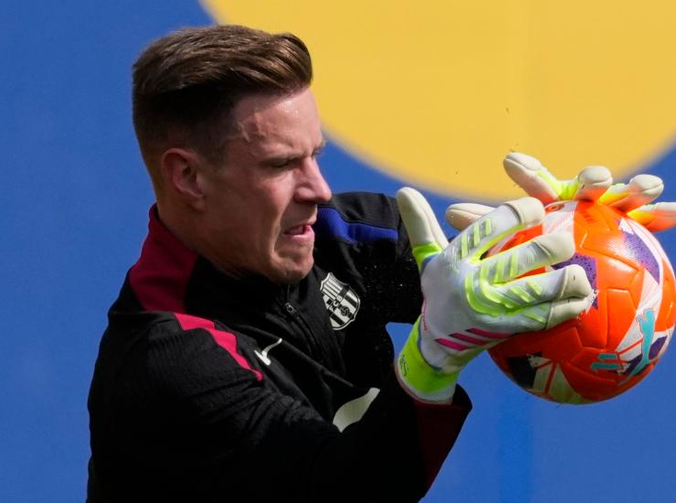 Ter Stegen compie una parata