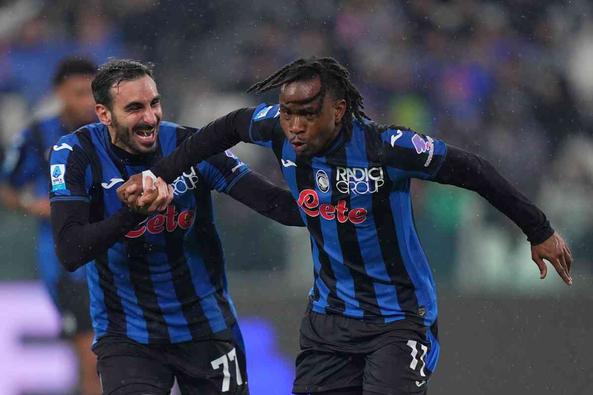 Lookman esulta