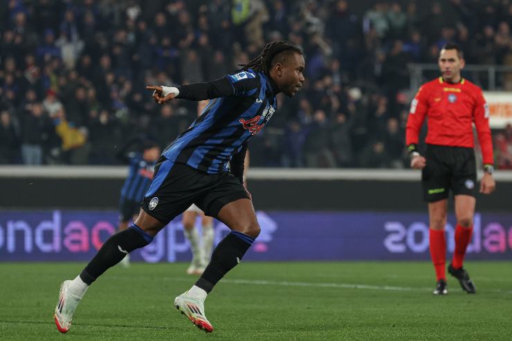 Lookman esulta