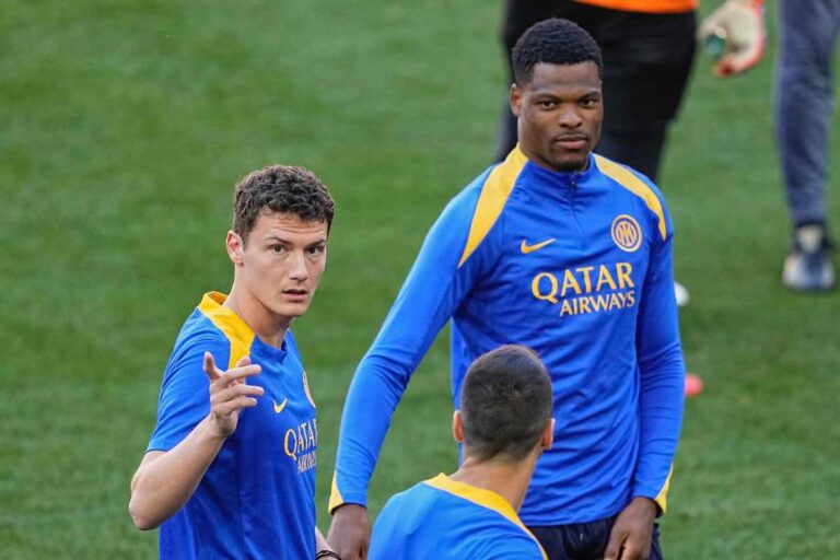 Inter, il Galatasaray insiste per Pavard