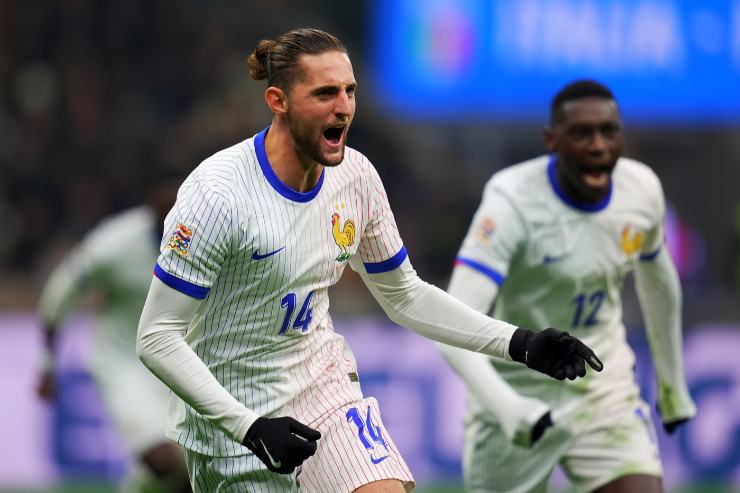 Adrien Rabiot esulta