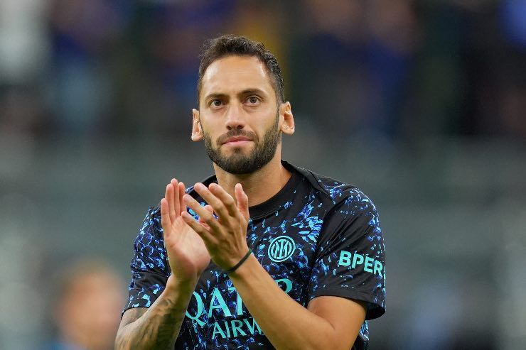 Inter, il Galatasaray torna su Calhanoglu