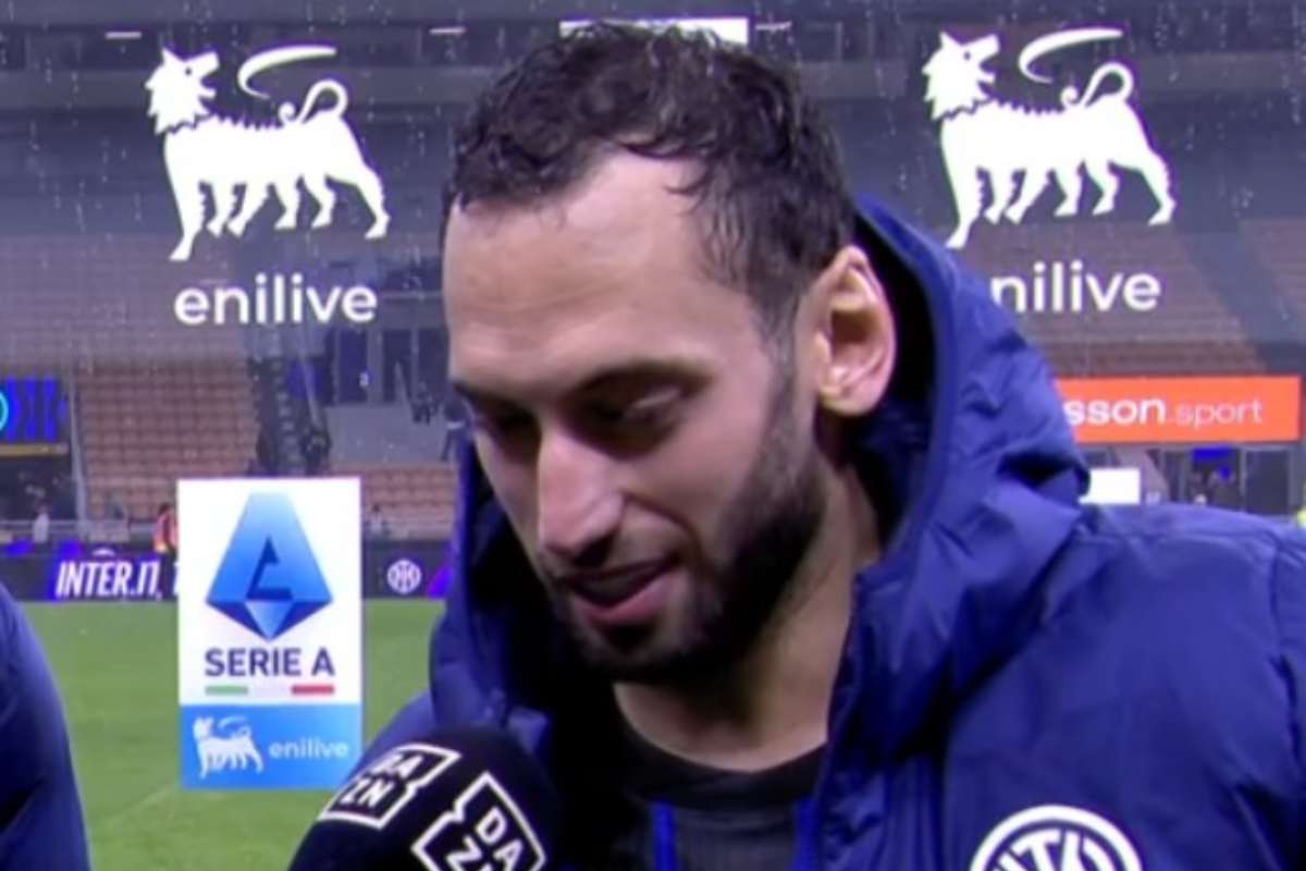 Hakan Calhanoglu ai microfoni di DAZN dopo Inter Fiorentina di Serie A 2025/2026