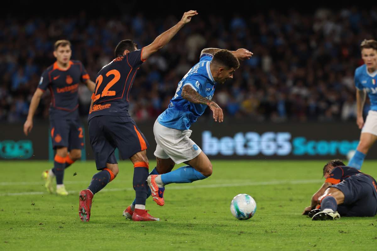 Contatto Mkhitaryan-Di Lorenzo, Rocchi dice la sua.