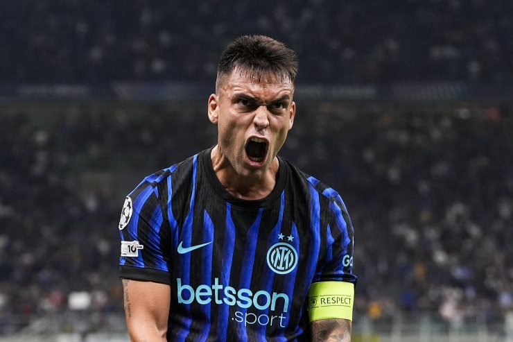 Lautaro Martinez esulta con ferocia dopo un gol