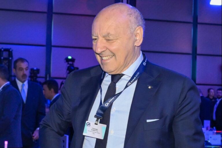 Marotta sorride ad un evento della Lega