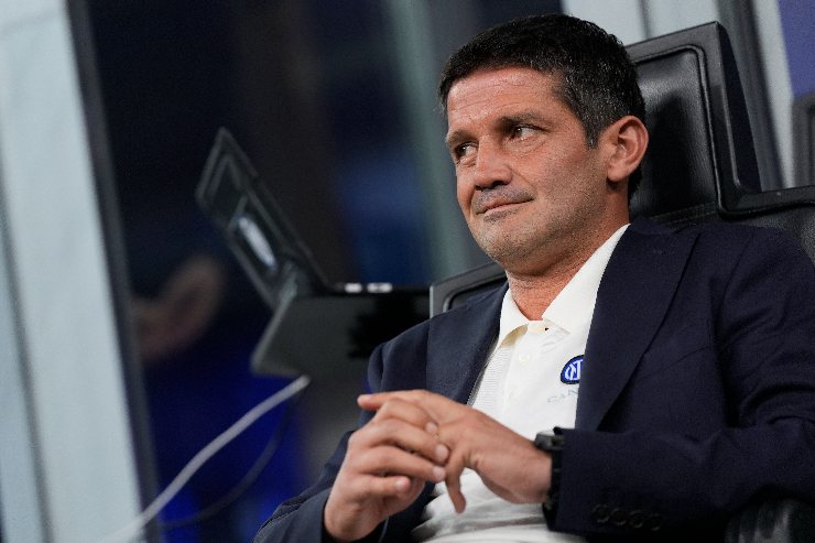 L'allenatore dell'Inter Cristian Chivu in primo piano