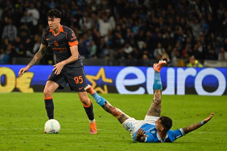Inter, Bastoni in campo contro il Napoli 