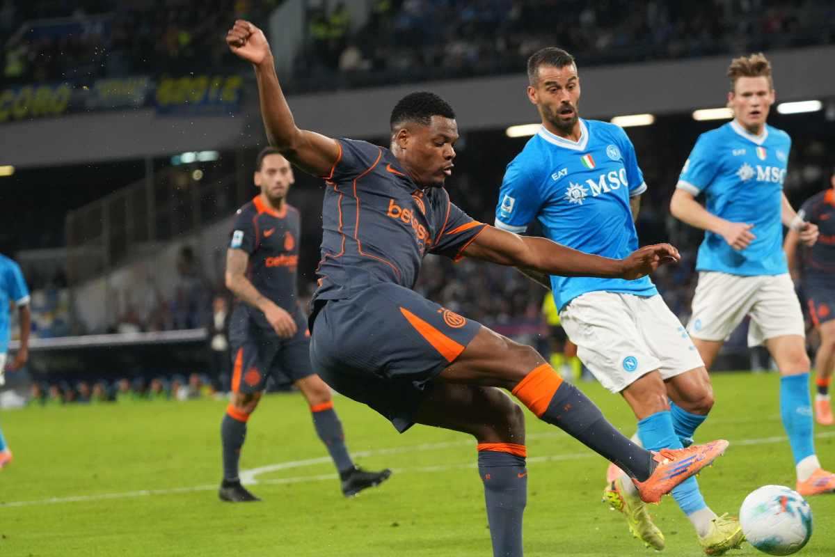 Dumfries in Napoli-Inter