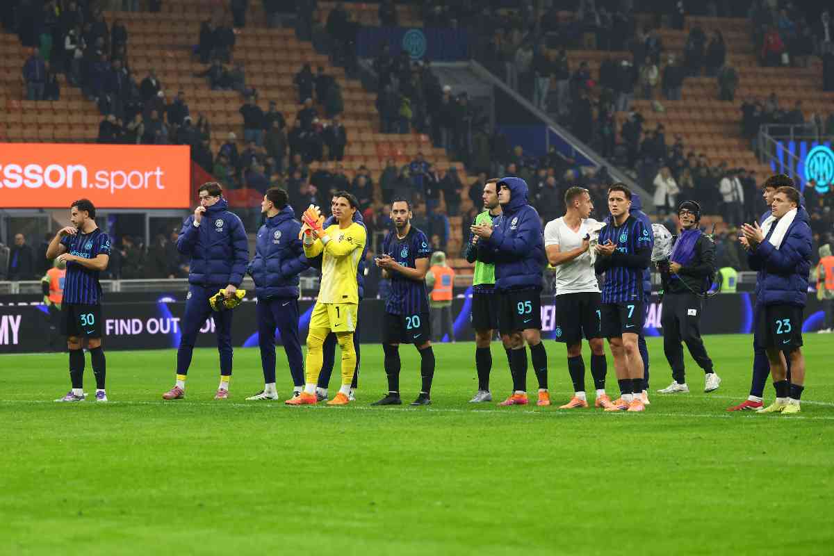 I giocatori dell'Inter in campo durante una partita di campionato allo stadio San Siro