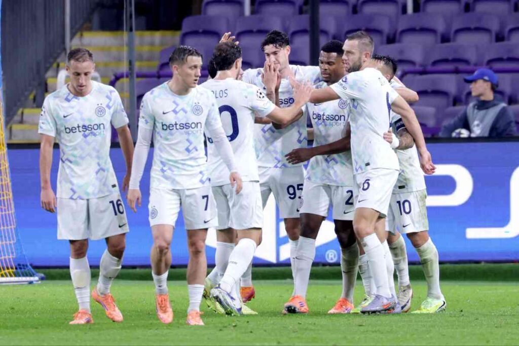 Inter esulta dopo un gol in Champions League