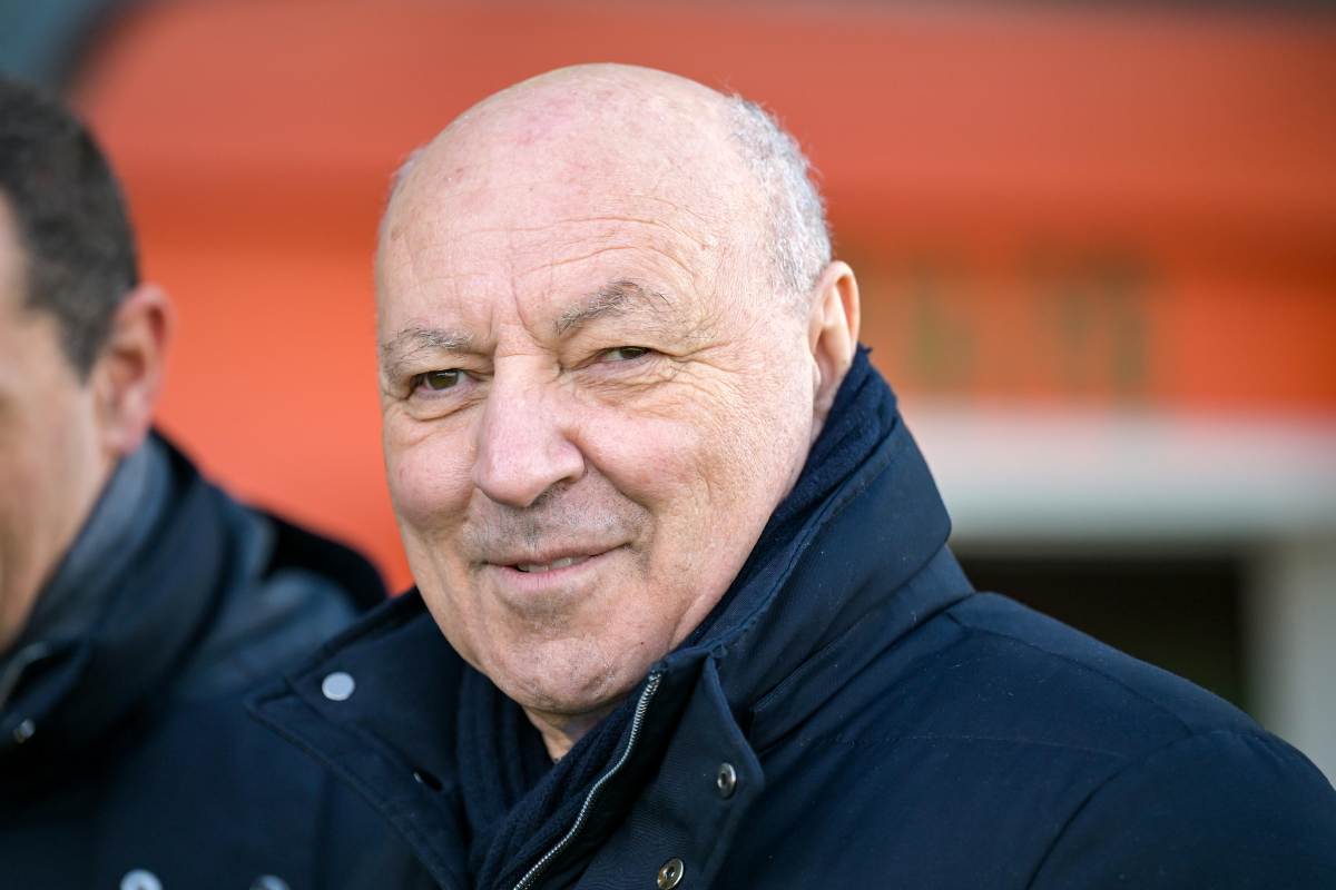 Marotta sorridente al seguito dell'Inter