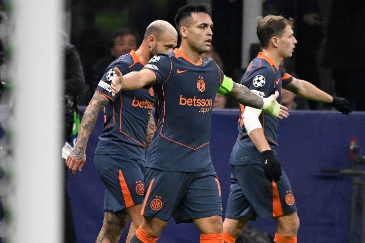 Lautaro esulta dopo il gol in Champions