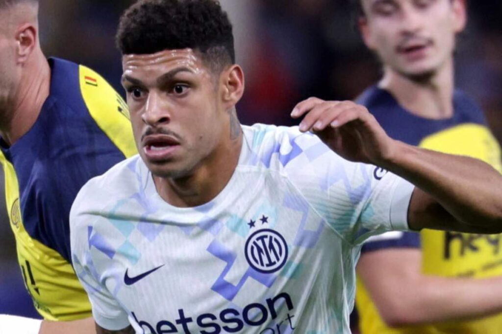 Luis Henrique nella gara di Champions League 2025