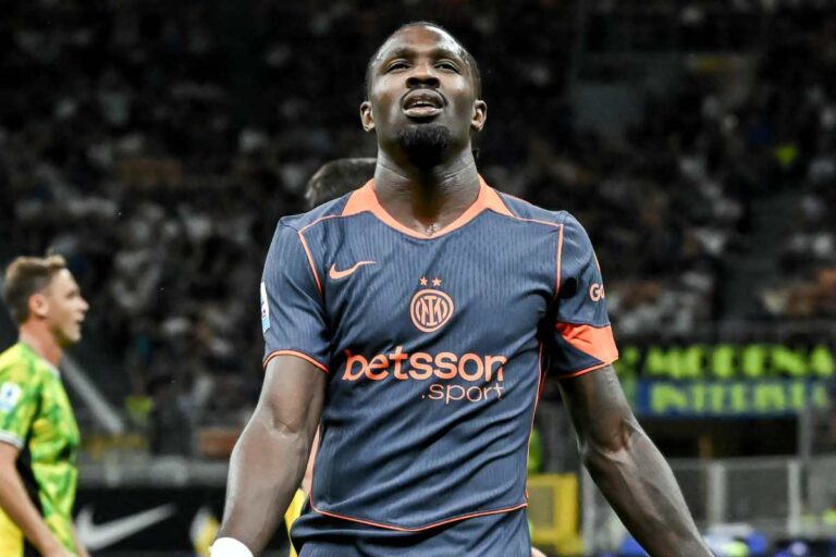 Marcus Thuram in campo per la gara di Serie A contro il Sassuolo