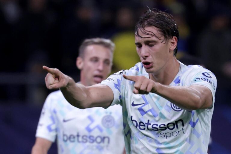 Pio Esposito in maglia Inter