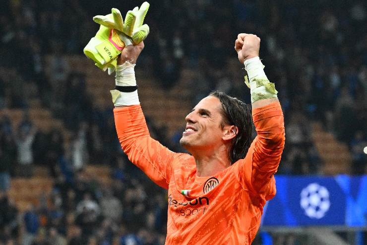 Sommer esulta dopo le parate decisive contro il Barcellona