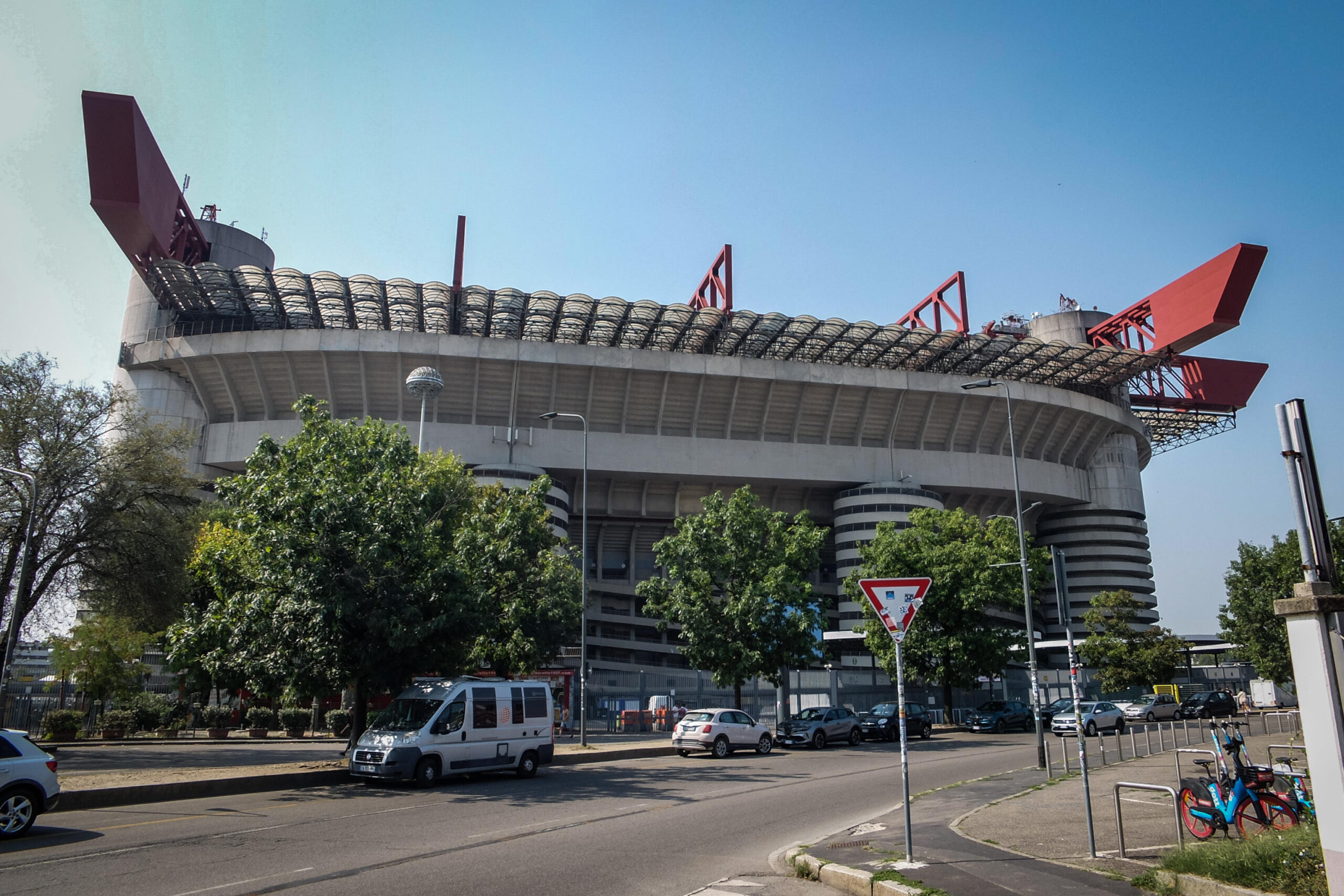 Stadio San Siro passa a Inter e Milan
