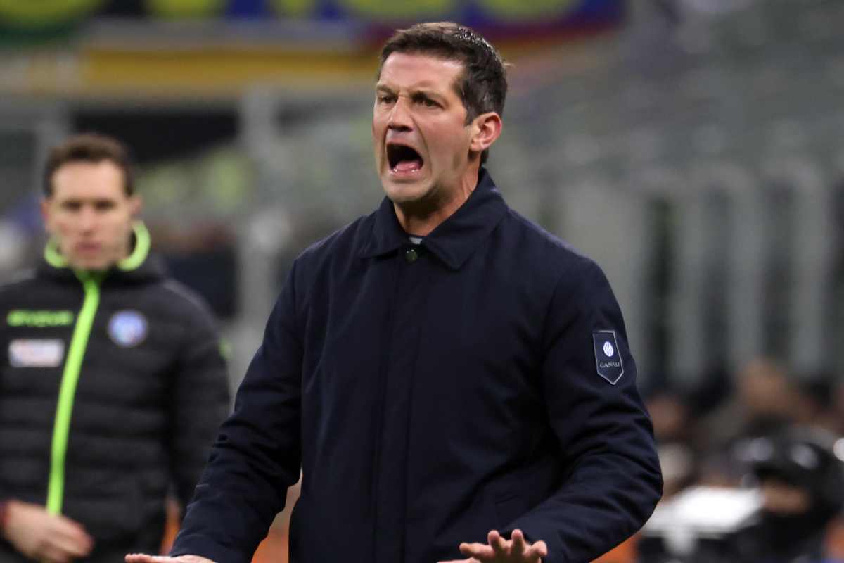 Chivu predica calma durante la partita fra Inter e Milan