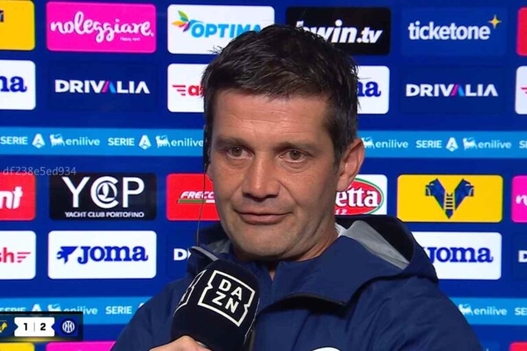 Cristian Chivu risponde alle domande di DAZN nel post-partita di Verona-Inter, con espressione seria e concentrata.