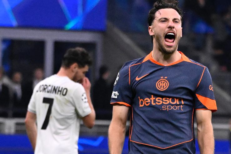 Carlos Augusto nella gara di Champions League