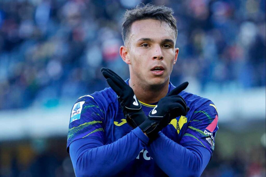 Giovane in gol con la maglia del Verona