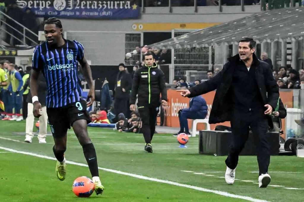 Cristian Chivu a bordocampo