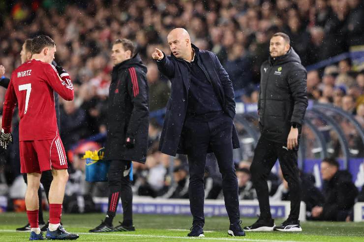 Arne Slot a rischio: colpo di scena possibile in vista dell'Inter