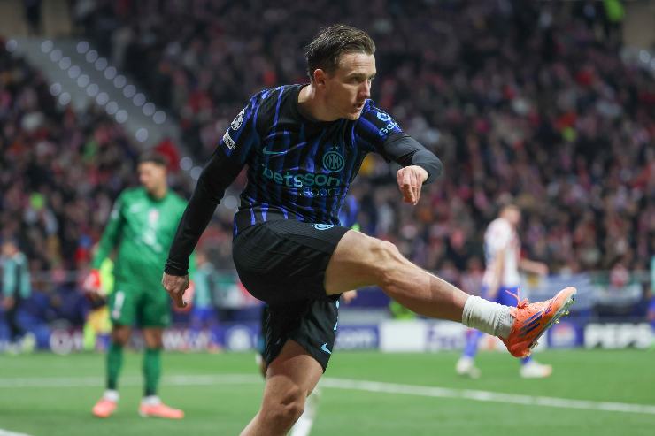 Piotr Zielinski in primo piano