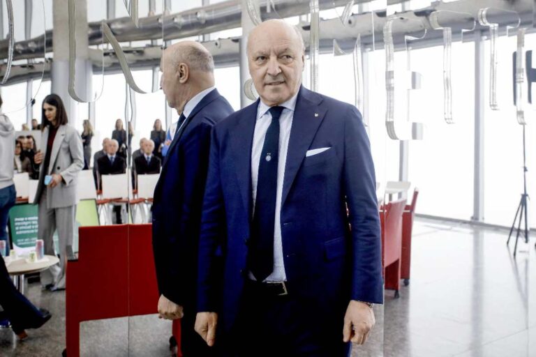 Beppe Marotta in primo piano, un pensiero al mercato