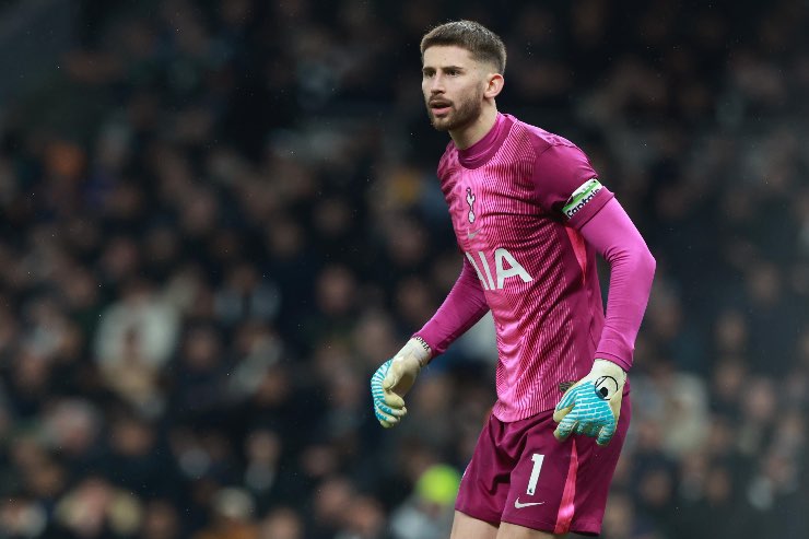 Guglielmo Vicario nella gara di Premier League 2025/2026