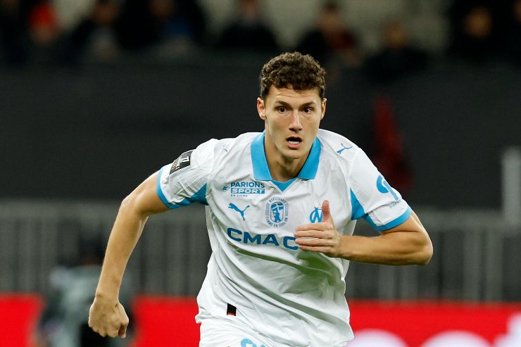 Pavard in campo con la maglia del Marsiglia