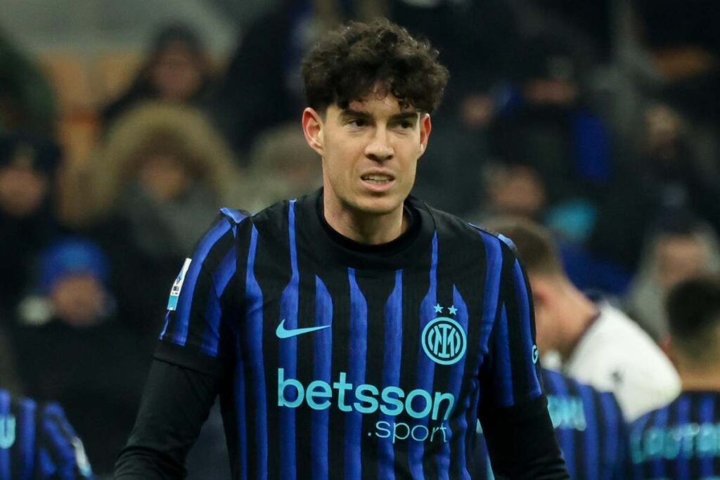 Bastoni in campo contro il Bologna