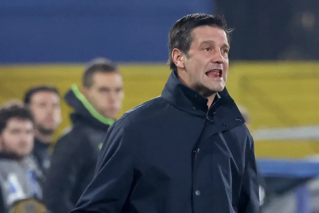 Chivu in panchina con l'Inter