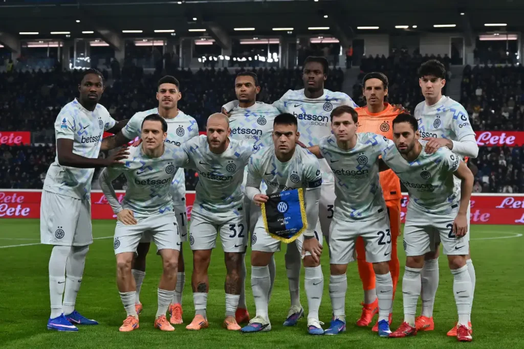 Inter schierata in campo prima di una partita di Serie A