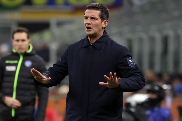 Cristian Chivu in campo con l'Inter