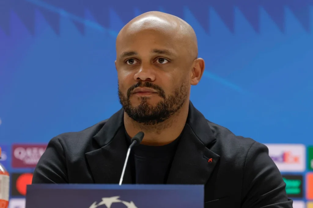 Kompany parla dell'Inter in conferenza.